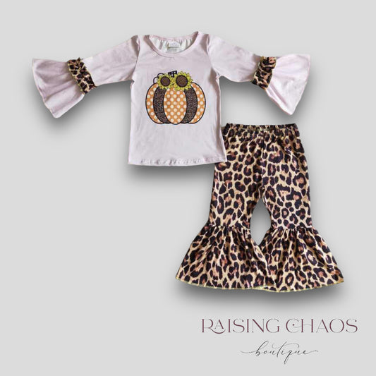 *PRE-ORDER* Fall Leopard Pumpkin Bells Set